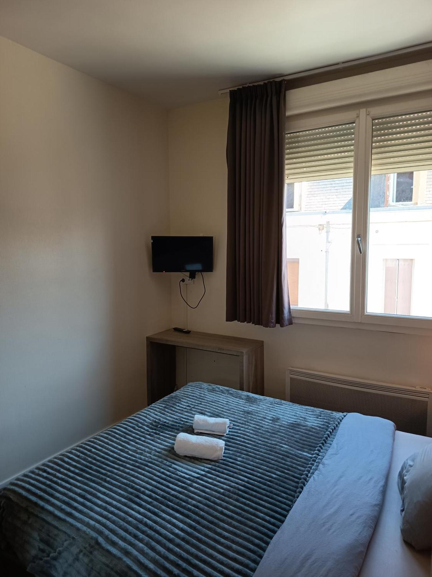 Hotel De La Gare ペリグー エクステリア 写真